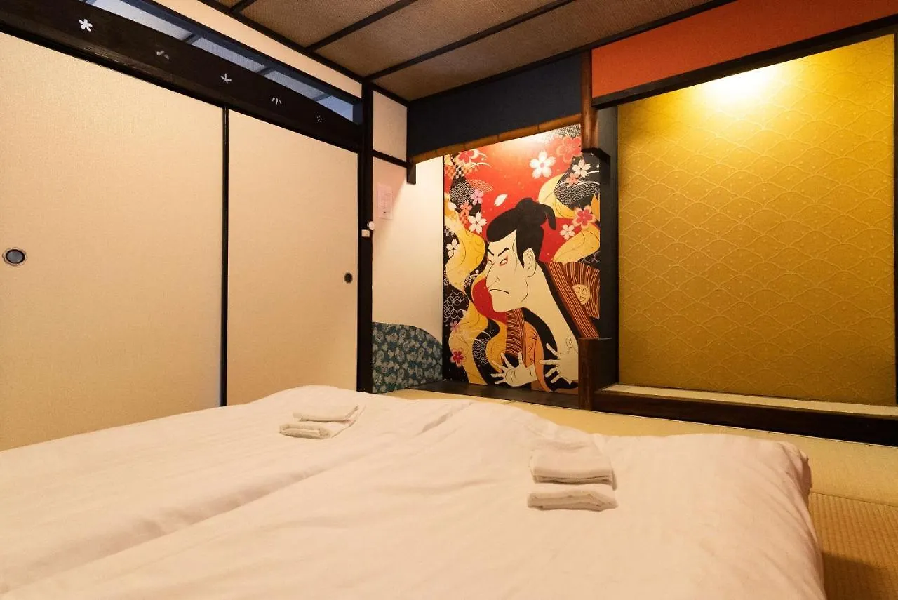 Villa Miyu Ryokudani: Designer Zen Space with Game Room Osaka Japan